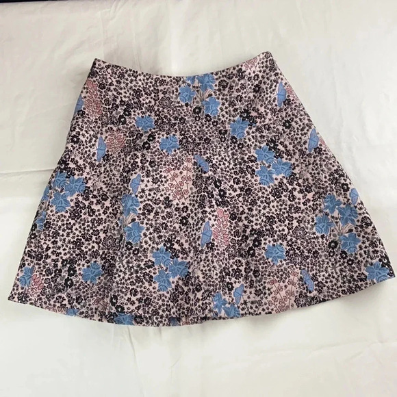 NWT Loft Floral Print Skirt Size 2P - Picture 1 of 10